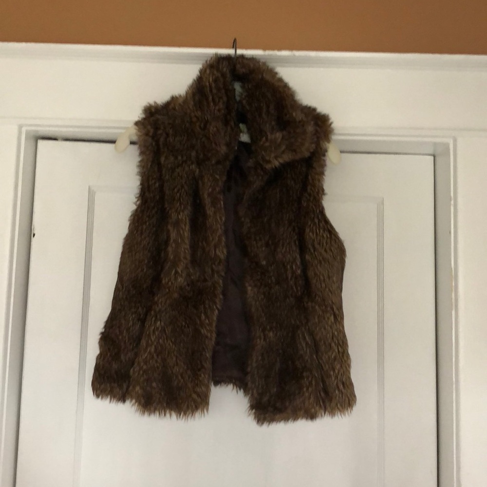 Baguda faux fur vest